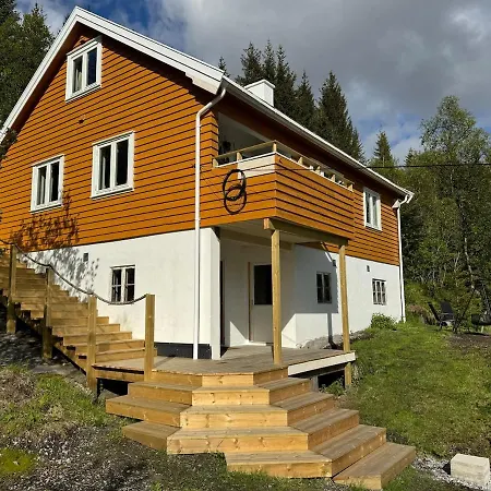 Feriehus Braten In Skaland *
